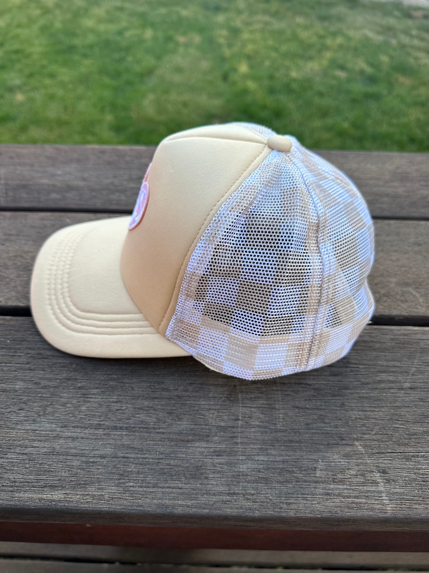 Jesus (Pink heart) Trucker hat